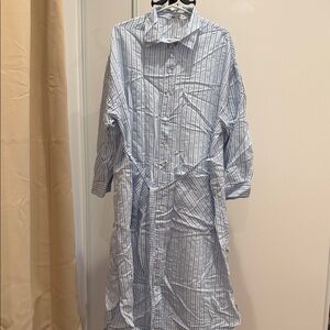 Zara Women's Light Blue Striped Button Down Shirt